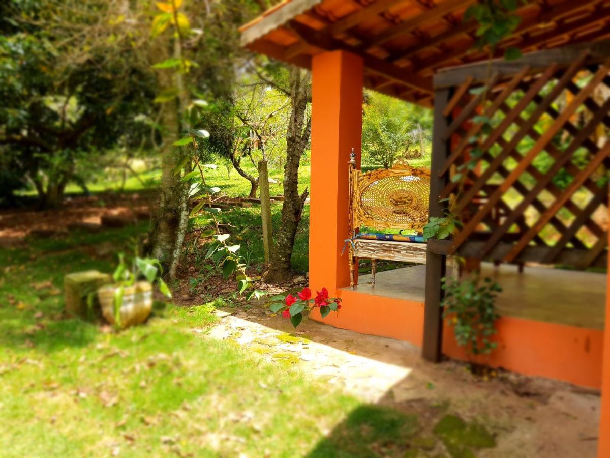 ピニャウジーニョ Sitio Belucci Bed & Breakfast エクステリア 写真