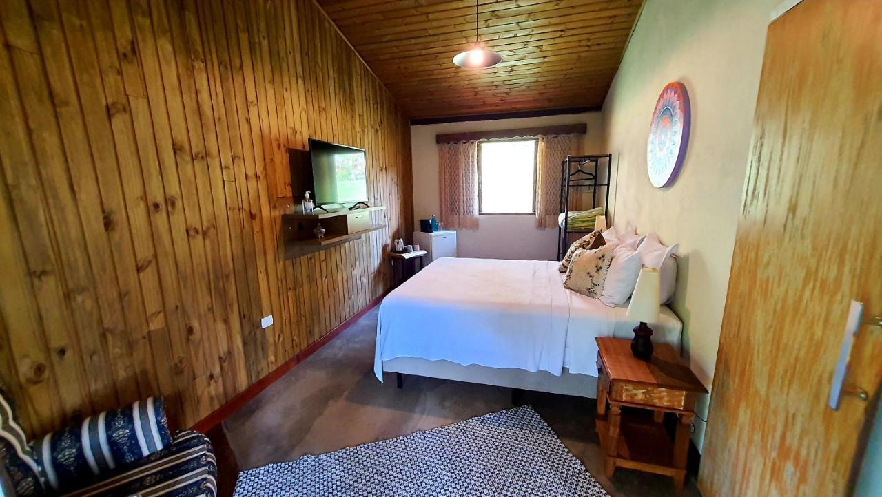 ピニャウジーニョ Sitio Belucci Bed & Breakfast エクステリア 写真