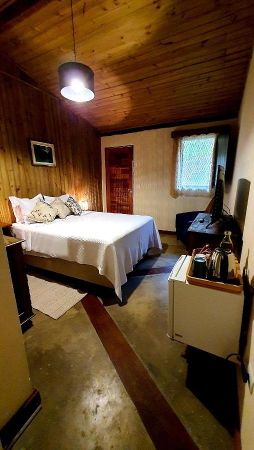 ピニャウジーニョ Sitio Belucci Bed & Breakfast エクステリア 写真