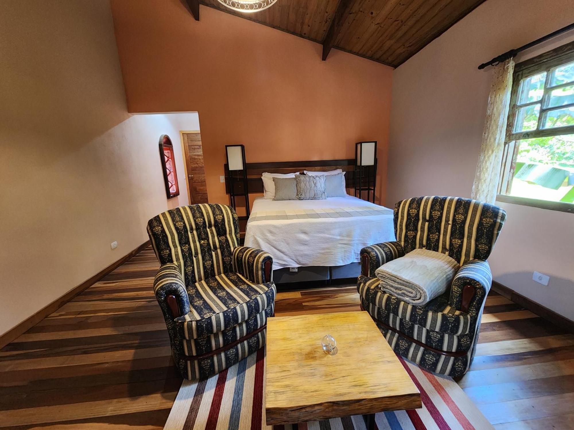 ピニャウジーニョ Sitio Belucci Bed & Breakfast エクステリア 写真